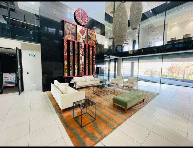 1,292M² OFFICE TO LET IN WATERFALL